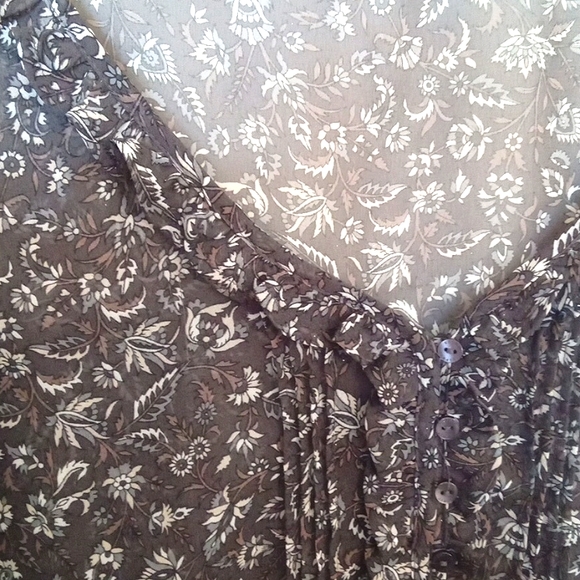 Esprit Sheer Spring Floral Blouse with Ruffled Button Placket - Picture 8 of 11